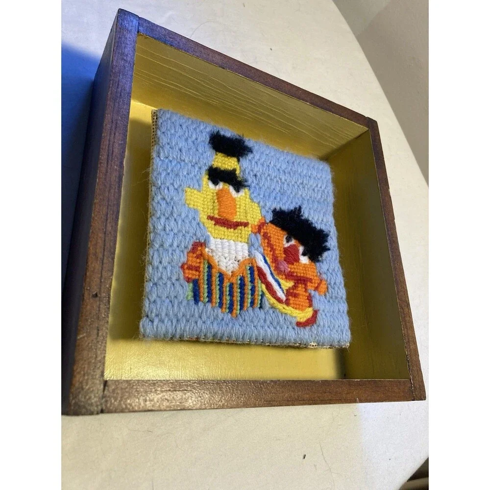 Vintage BERT & ERNIE Crochet Hanging Wall Art Muppet Sesame Street Needle Point